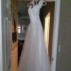 Wedding dress
